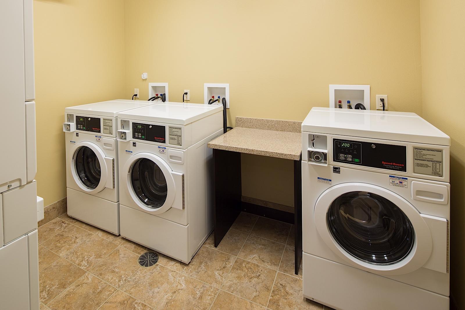 Mainstay Suites ラピッドシティ エクステリア 写真